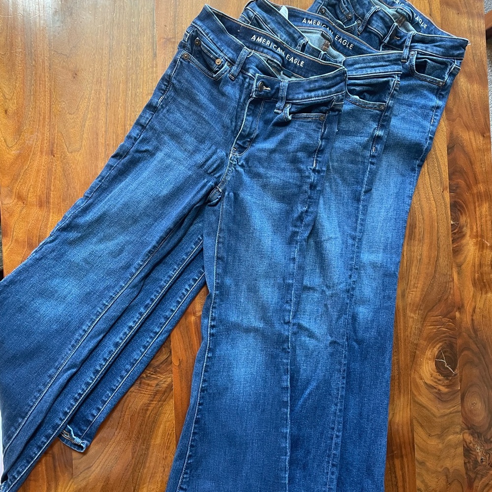 American Eagle Women's Dark Blue Flare Jeans. 3 pair bundle. All size 000.
